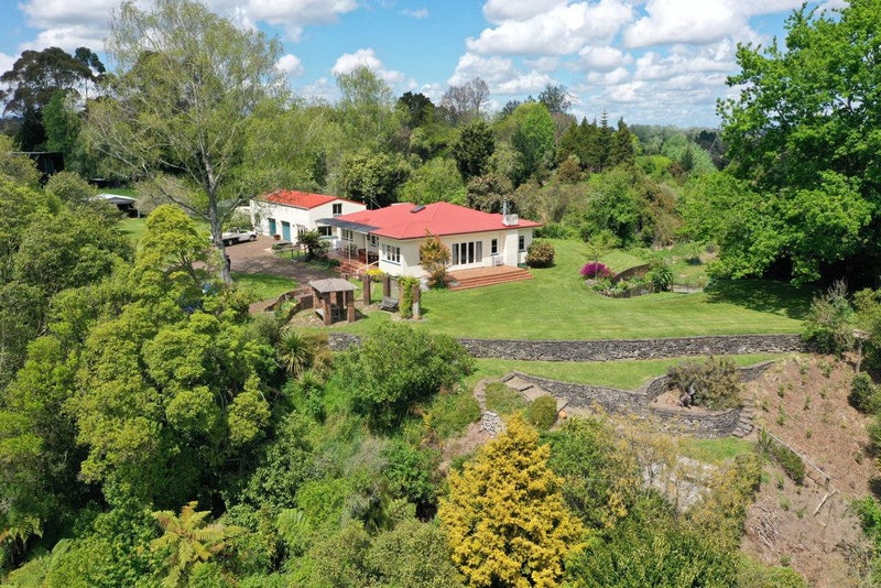 74B Pencarrow Road, Tamahere, Hamilton - Carousel 1