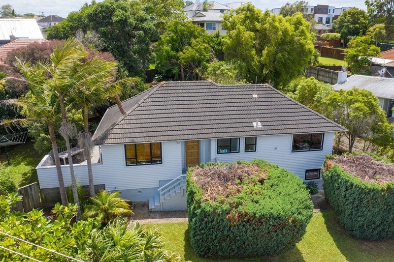 46 Inglewood Street, Wai o Taiki Bay, Auckland - Carousel 1
