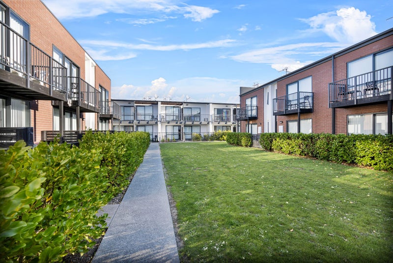 2/17 Bunyan Street, Waltham, Christchurch - Carousel 17