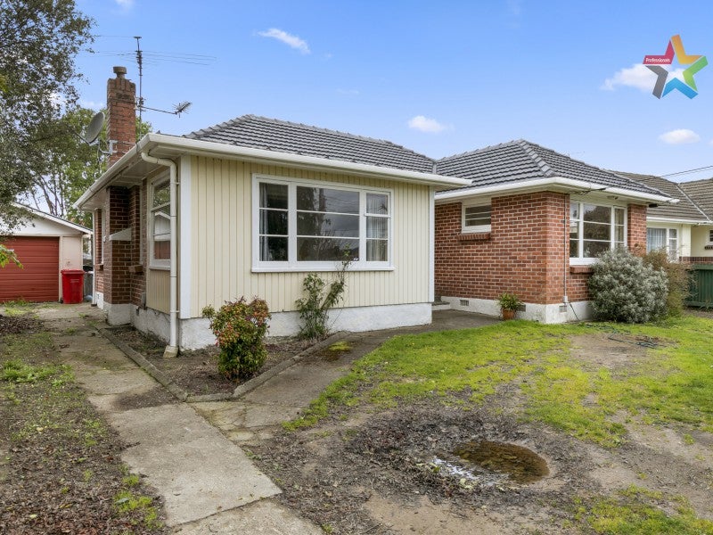 20 Routley Crescent, Elderslea, Upper Hutt - Carousel 1