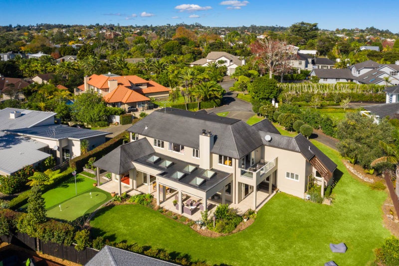 12 Thomas Hunter Lane, Greenhithe, Auckland - Carousel 1