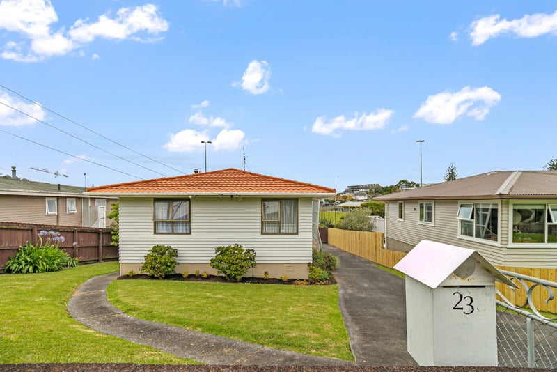 23 Whittle Place, New Windsor, Auckland - Carousel 2