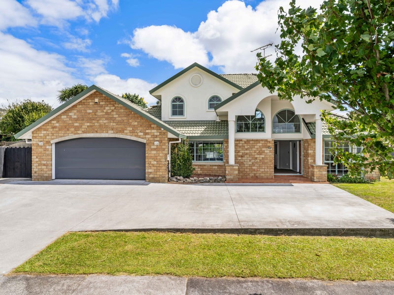 2 Aristoy Close, Conifer Grove, Takanini - Carousel 1