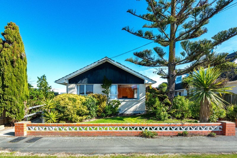 1/96 Rocking Horse Road, Southshore, Christchurch - Carousel 1