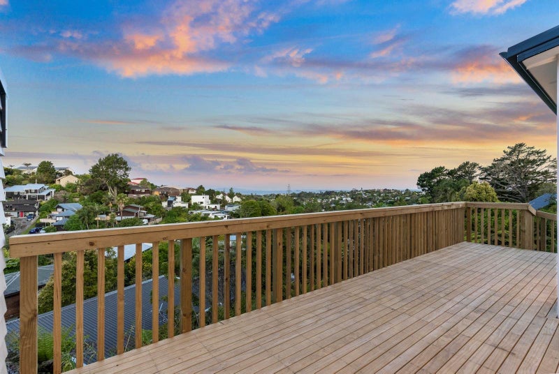 905D East Coast Road, Northcross, Auckland - Carousel 2