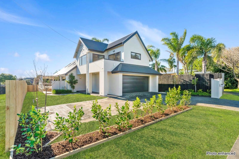15 Rame Road, Greenhithe, Auckland - Carousel 1