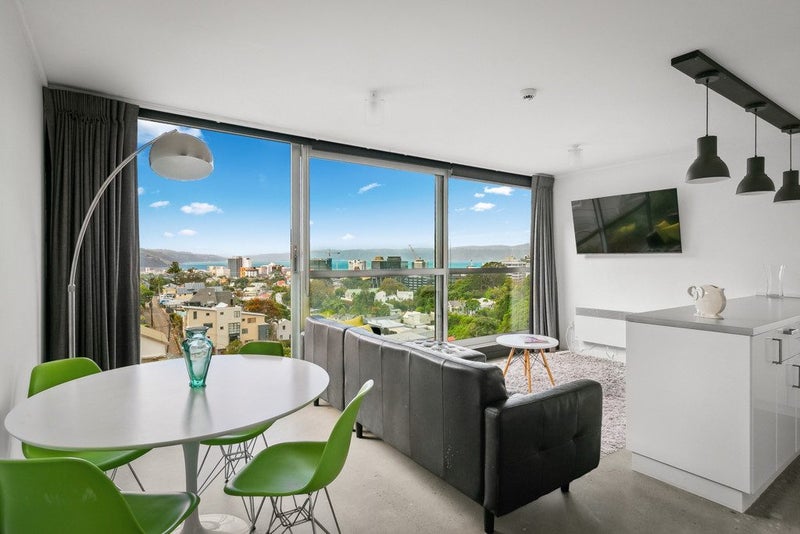 8/24 Patanga Crescent, Thorndon, Wellington - Carousel 1