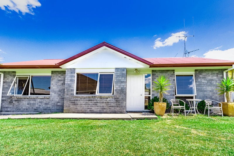 6 Harvard Court, Melville, Hamilton - Carousel 1