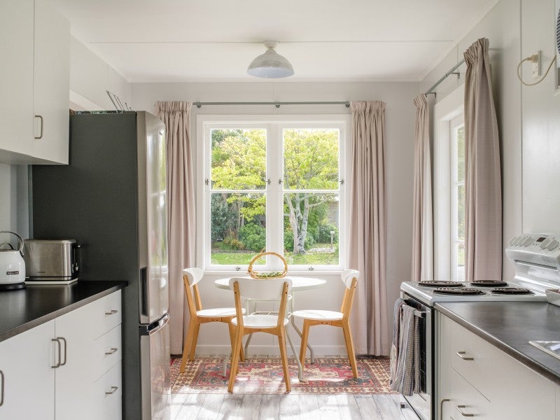 5 Dominey Street, Inner Kaiti, Gisborne - Carousel 1