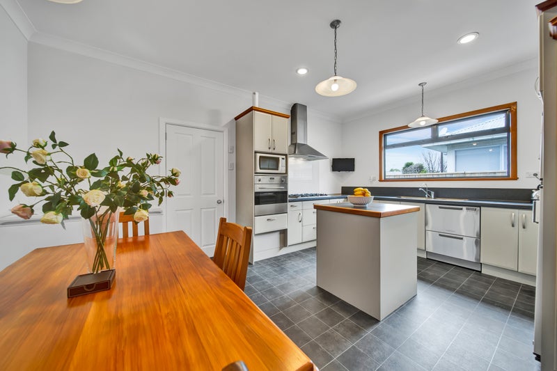 283 Carrington Street, Vogeltown, New Plymouth - Carousel 2