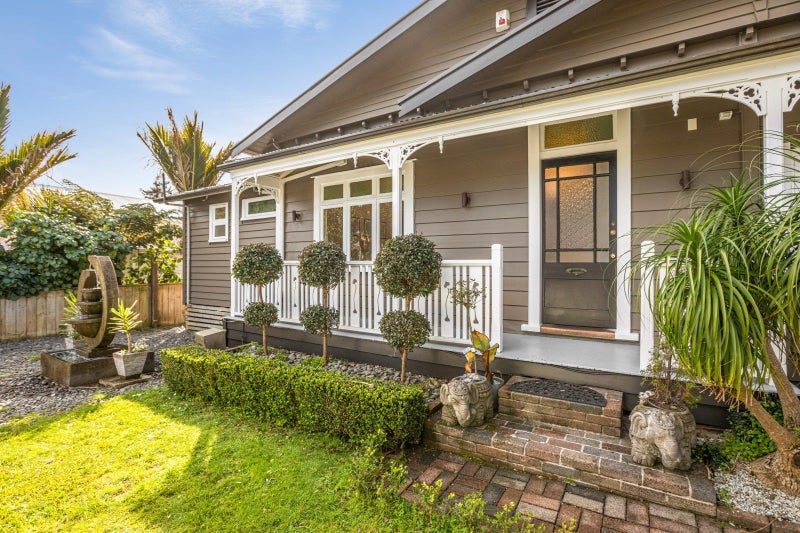 12 Thames Street, Mount Eden, Auckland - Carousel 2