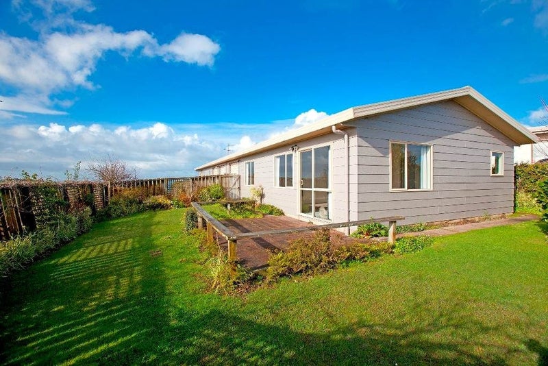 1427 Whangaparaoa Road, Army Bay, Whangaparaoa - Carousel 13