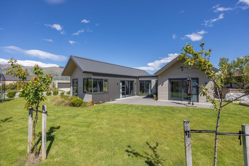 27 Sarges Way, Wanaka - Carousel 1