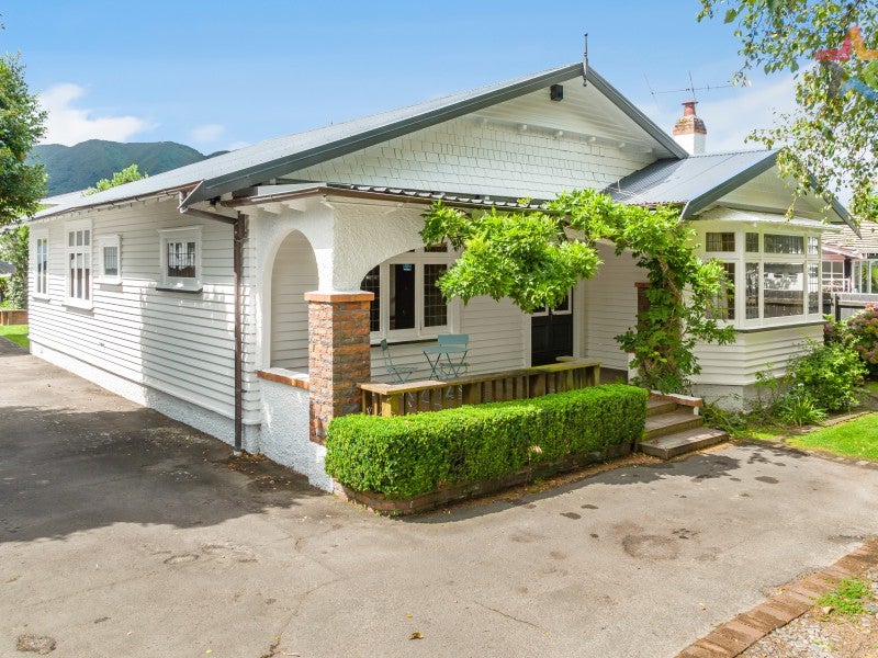 30 Ludlam Crescent, Woburn, Lower Hutt - Carousel 1