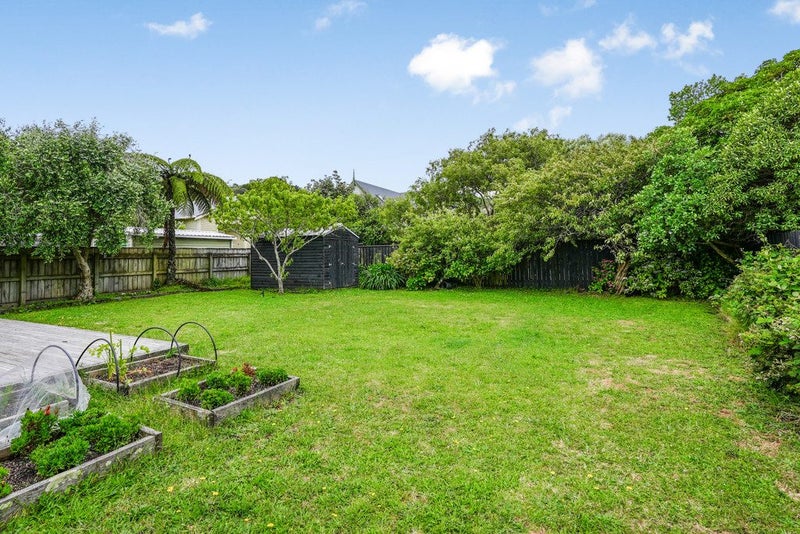 5 Udy Street, Petone, Lower Hutt - Carousel 23