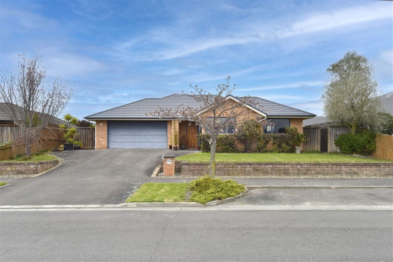 14 Marguerite Place, Aidanfield, Christchurch - Carousel 1