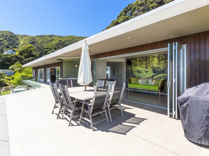 14 Chanel Grove, Waterloo, Lower Hutt - Carousel 1