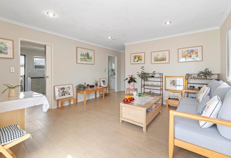 345 Bucklands Beach Road, Bucklands Beach, Auckland - Carousel 1