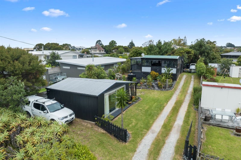 8 Olsen Avenue, Mangawhai Heads, Mangawhai - Carousel 1