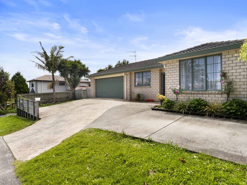14 Mt Lebanon Crescent, The Gardens, Auckland - Carousel 1