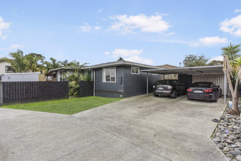 48 Jillian Drive, Ranui, Auckland - Carousel 1