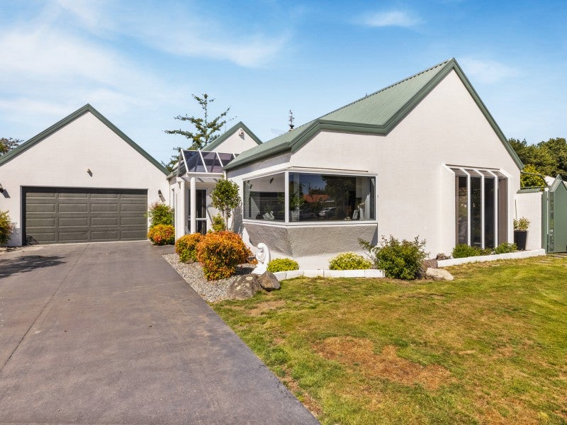 70 Regency Crescent, Redwood, Christchurch - Carousel 2