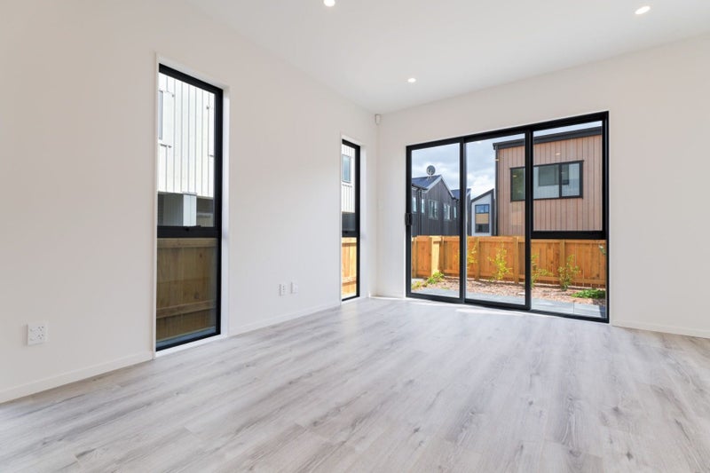 5 Tokarewa Close, Mount Wellington, Auckland - Carousel 2