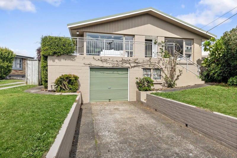 20A Alverstoke Road, Parkvale, Tauranga - Carousel 1