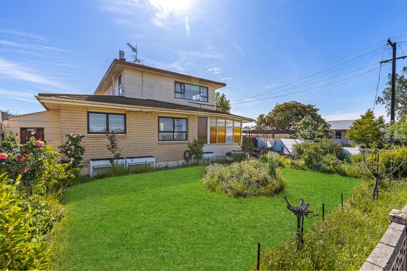 150 Redwood Street, Redwoodtown, Blenheim - Carousel 1