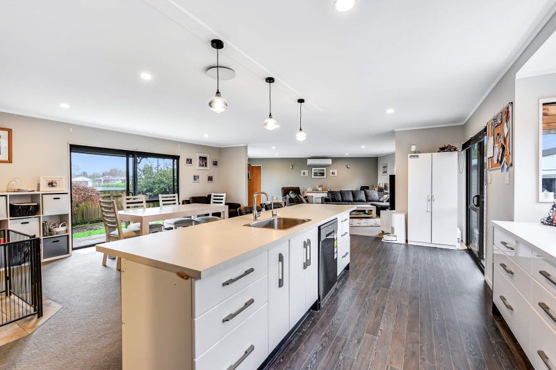 43 Radiata Street, Fairview Downs, Hamilton - Carousel 2