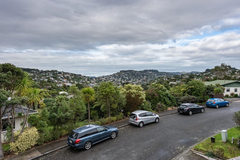 14 Govind Grove, Ngaio, Wellington - Carousel 2