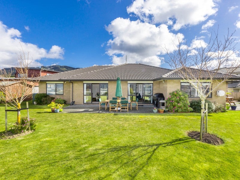 57 Riverstone Drive, Riverstone Terraces, Upper Hutt - Carousel 1