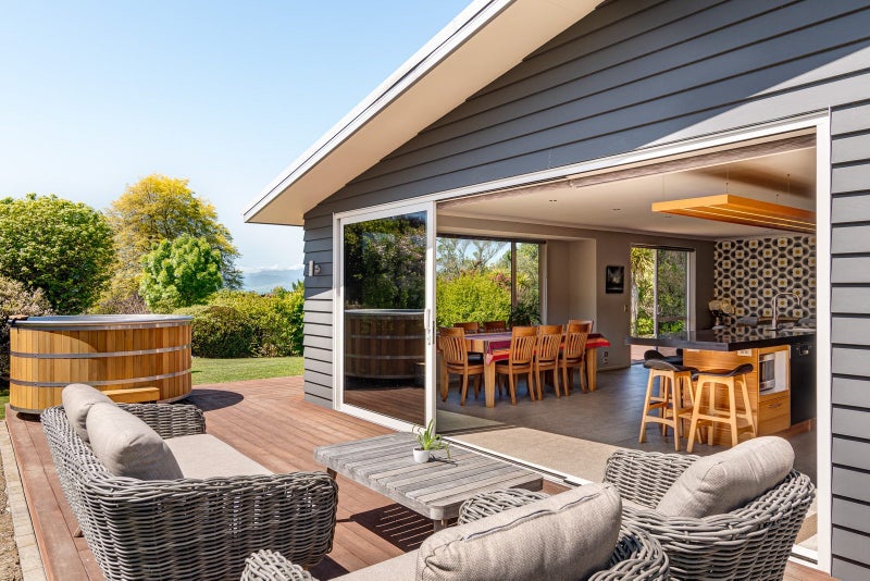 6 Crusader Drive, Ruby Bay, Mapua - Carousel 2