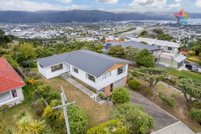 47 Pekanga Road, Normandale, Lower Hutt - Carousel 1