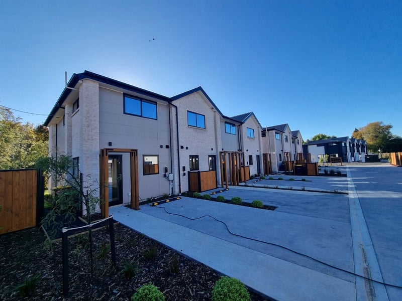 4/4 Matata Place, Dallington, Christchurch - Carousel 1