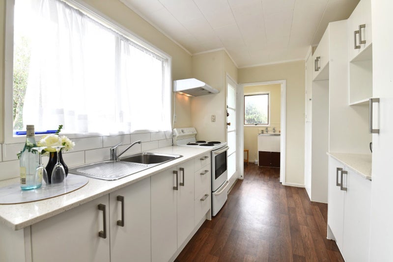 1/11 Charntay Avenue, Clover Park, Auckland - Carousel 12