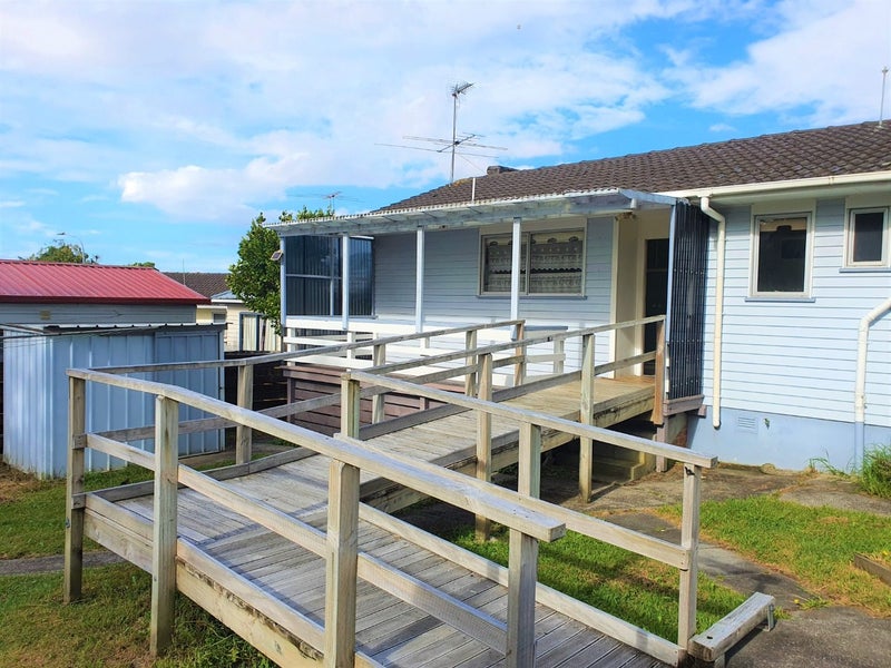 113 Farquhar Road, Glendene, Auckland - Carousel 11