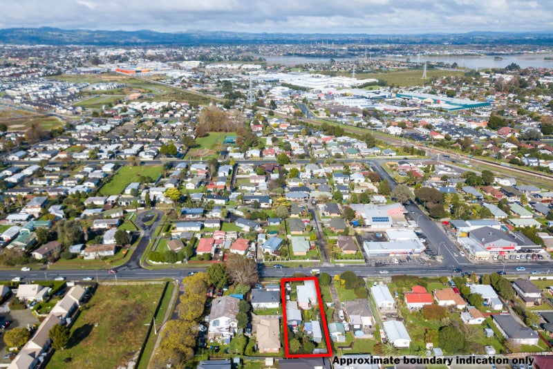 44 Manuroa Road, Takanini, Auckland - Carousel 1