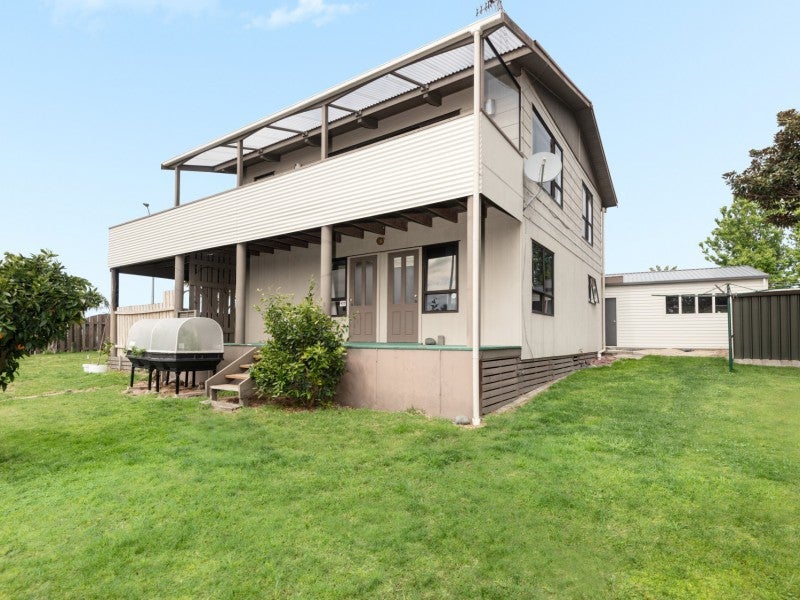 1 Cambridge Road, Judea, Tauranga - Carousel 16