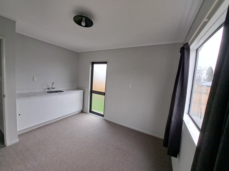 4 Odette Street, Bader, Hamilton - Carousel 14