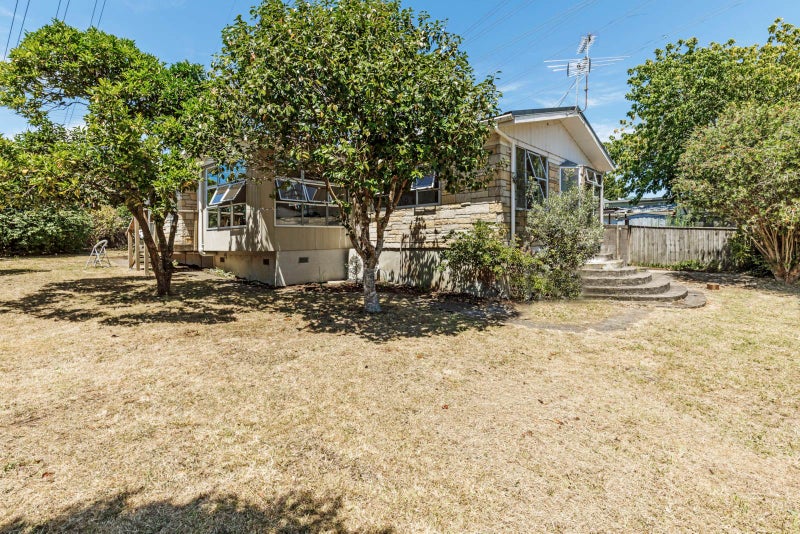 22 Bass Road, Albany, Auckland - Carousel 2