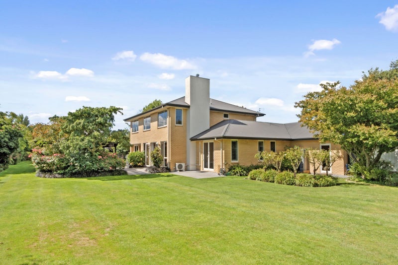 14 Roderick Alleyn Lane, Papanui, Christchurch - Carousel 1