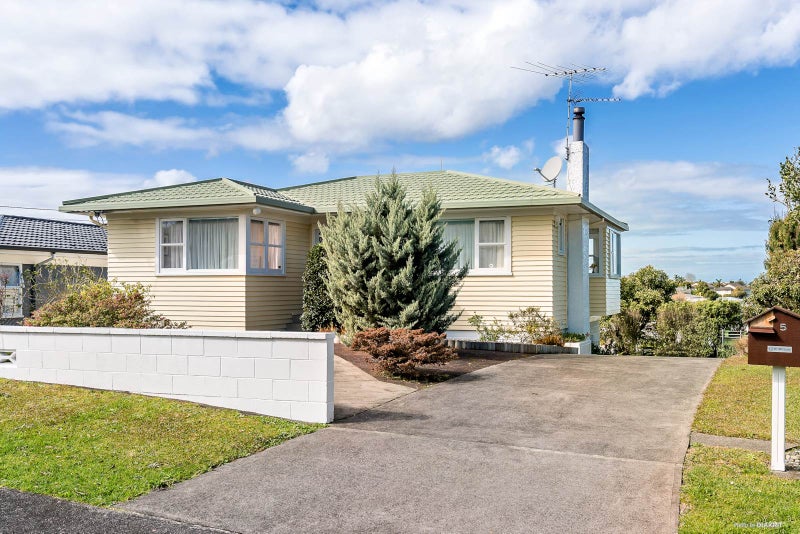 5 Kennedy Avenue, Forrest Hill, Auckland - Carousel 1