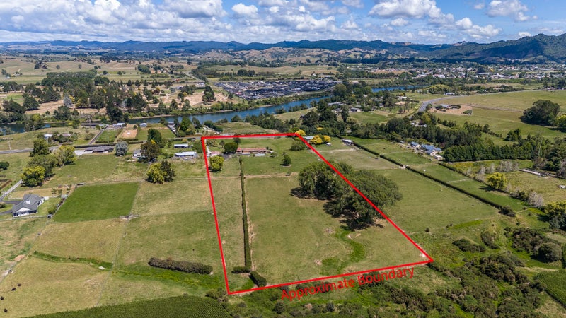 2636 River Road, Horsham Downs - Carousel 2