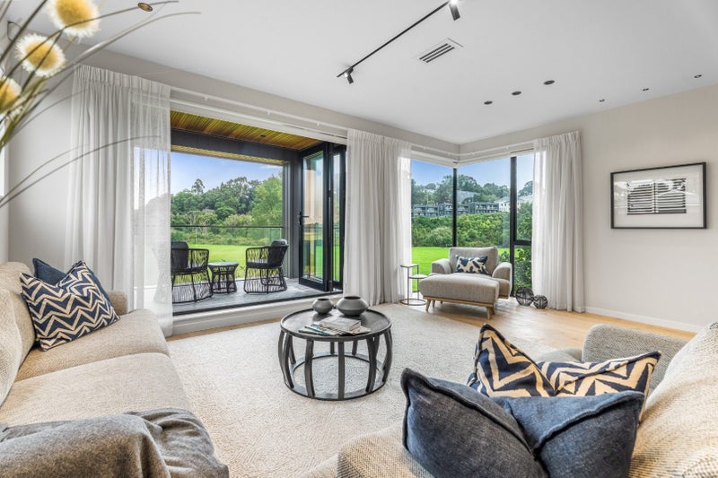 53D Regina Street, Westmere, Auckland - Carousel 2