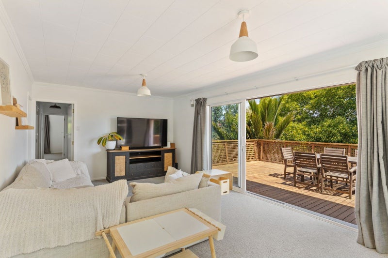 137 Brooklands Road, Brooklands, New Plymouth - Carousel 2