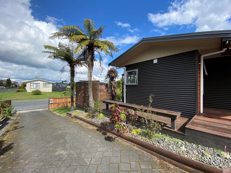 5 Lansdowne Crescent, Glenview, Hamilton - Carousel 2