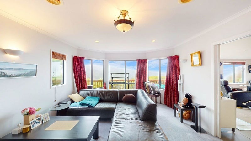 7 Bennett Grove, Newlands, Wellington - Carousel 2