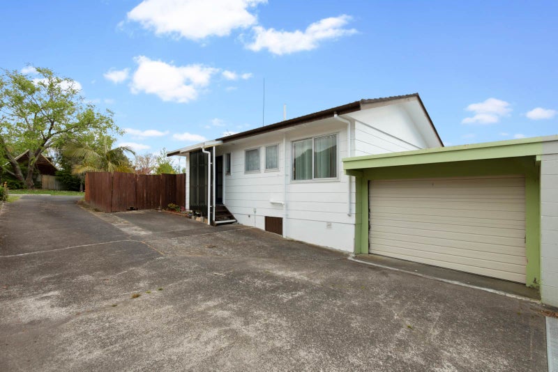 1/8 Putney Place, Ranui, Auckland - Carousel 1