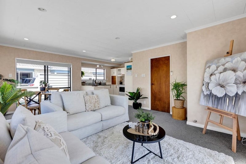 28C Tukapa Street, Westown, New Plymouth - Carousel 1